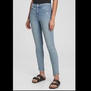 Gap Stretch True Skinny Ankle Distressed South End Jeans 28R Size 6